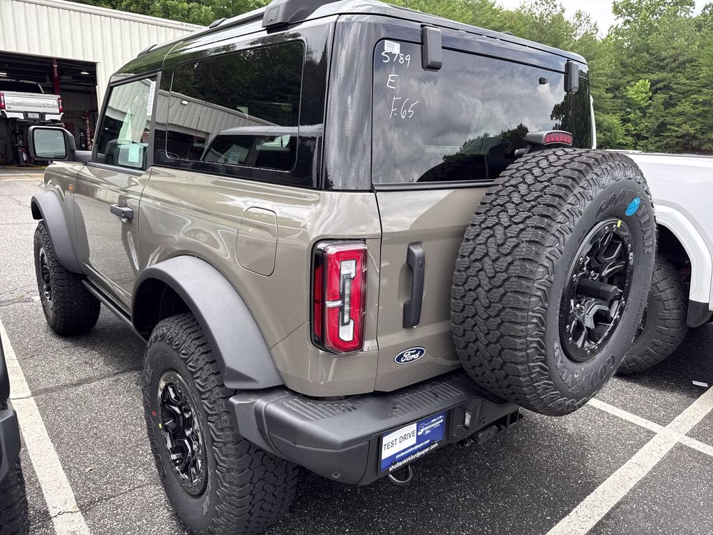2026 Marsh Gray Ford Bronco Badlands 4X4 SUV