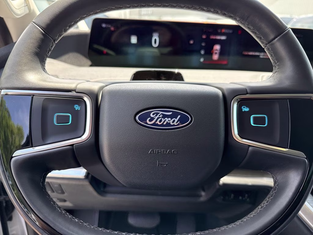 2025 Oxford White Ford Expedition Max Platinum 4X4 SUV