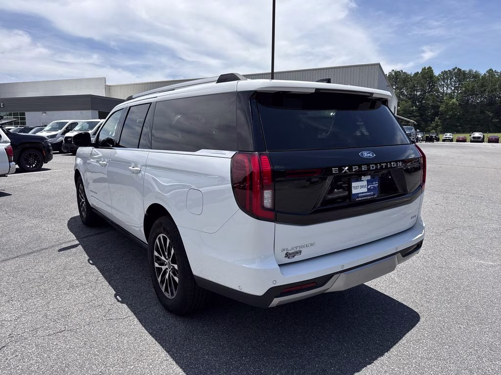 2025 Oxford White Ford Expedition Max Platinum 4X4 SUV