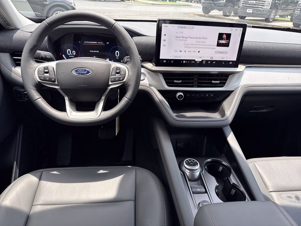 2026 Space White Metallic Ford Explorer Active RWD SUV