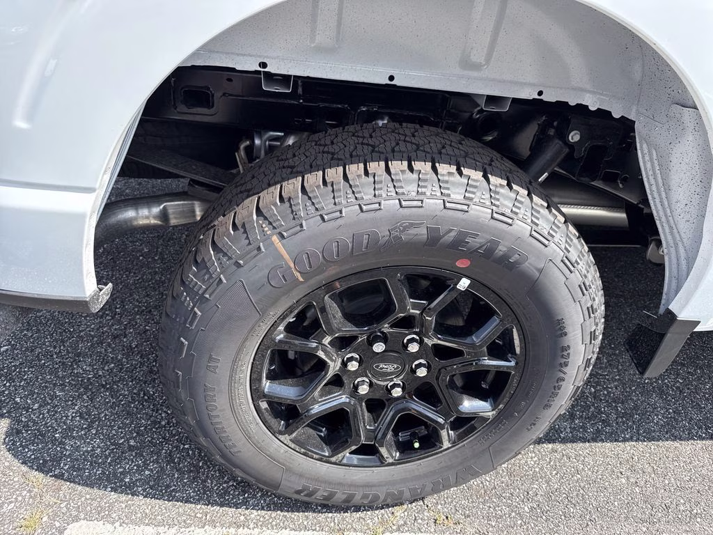 2026 Oxford White Ford F-150 STX 4X4 Truck