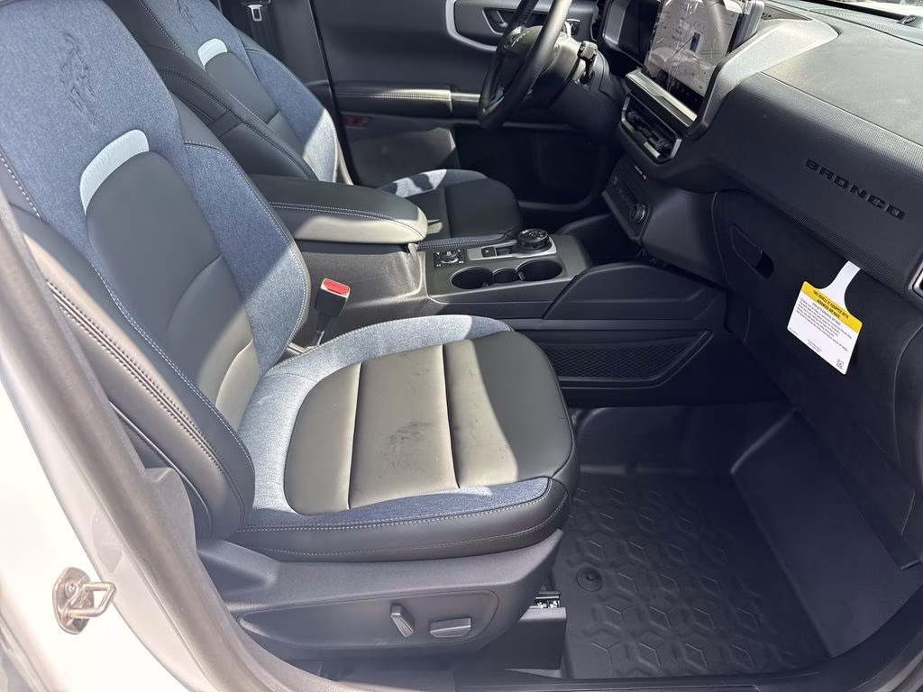 2026 Oxford White Ford Bronco Sport Outer Banks 4X4 SUV