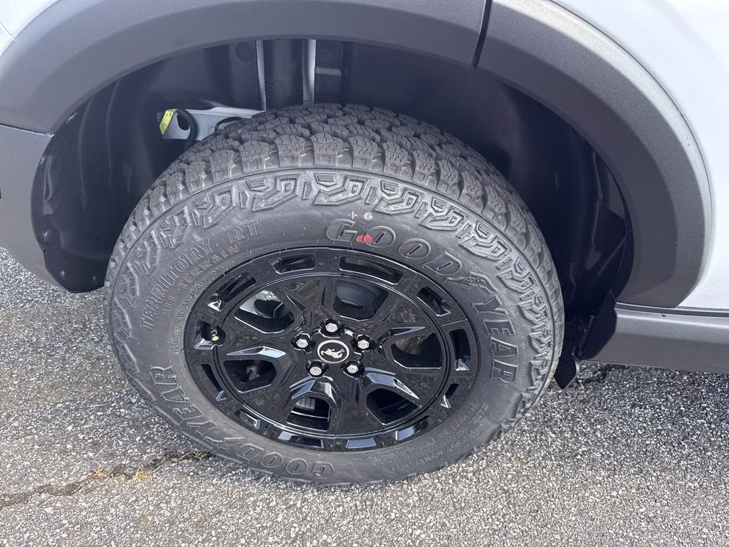 2026 Oxford White Ford Bronco Sport Outer Banks 4X4 SUV