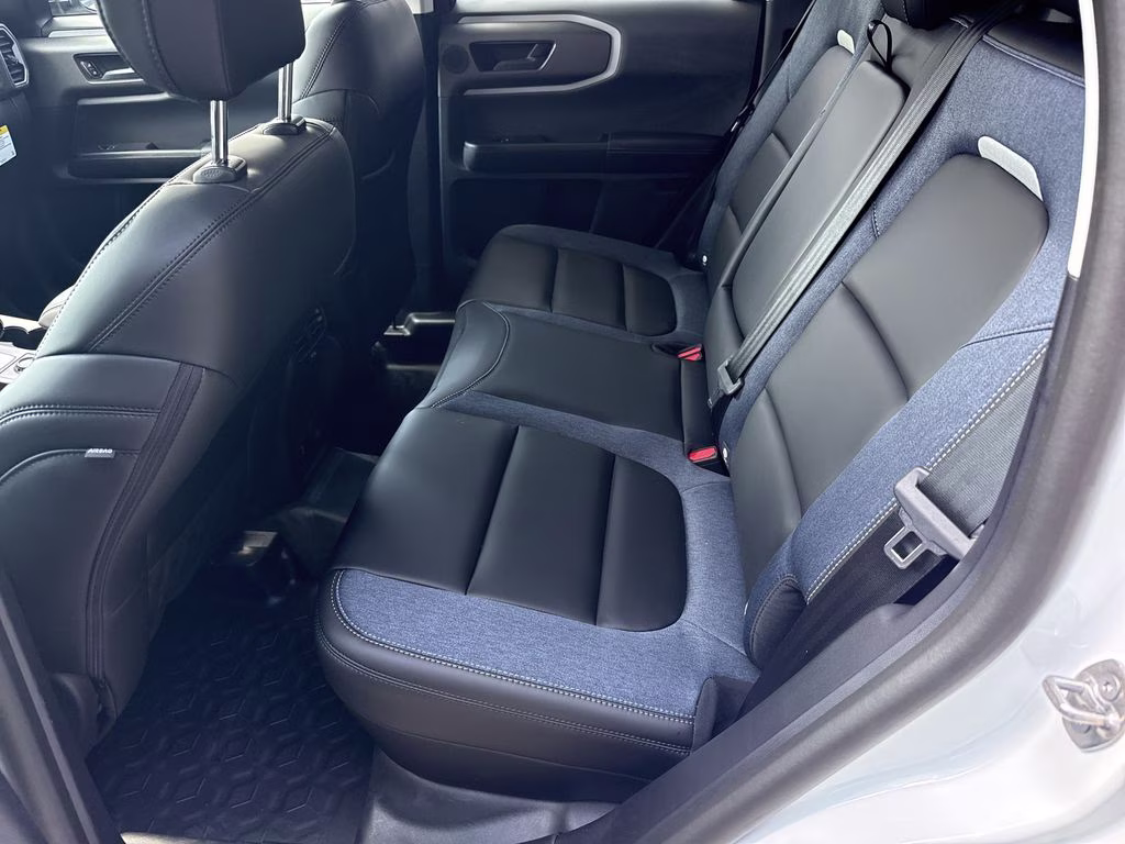 2026 Oxford White Ford Bronco Sport Outer Banks 4X4 SUV