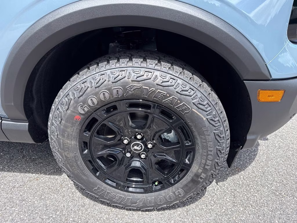 2026 Azure Gray Metallic Ford Bronco Sport Outer Banks 4X4 SUV