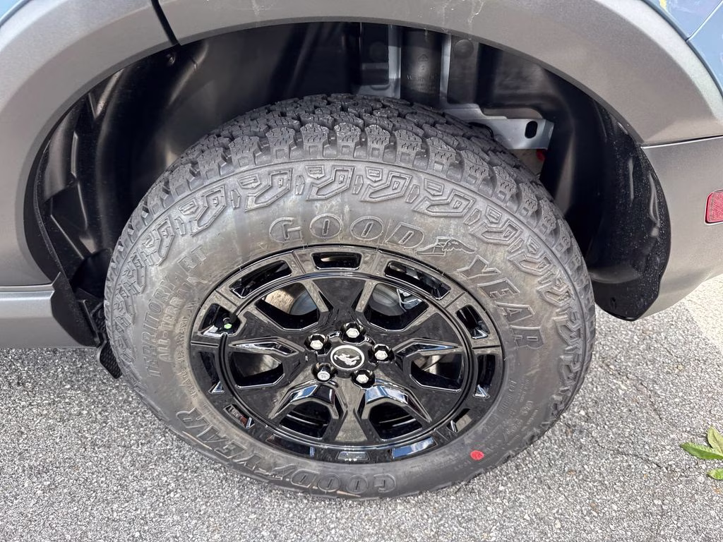 2026 Azure Gray Metallic Ford Bronco Sport Outer Banks 4X4 SUV