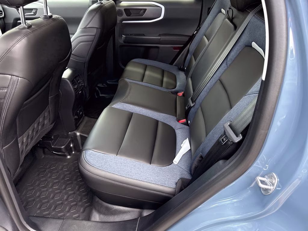 2026 Azure Gray Metallic Ford Bronco Sport Outer Banks 4X4 SUV