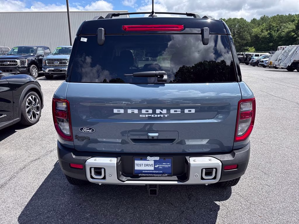 2026 Azure Gray Metallic Ford Bronco Sport Outer Banks 4X4 SUV