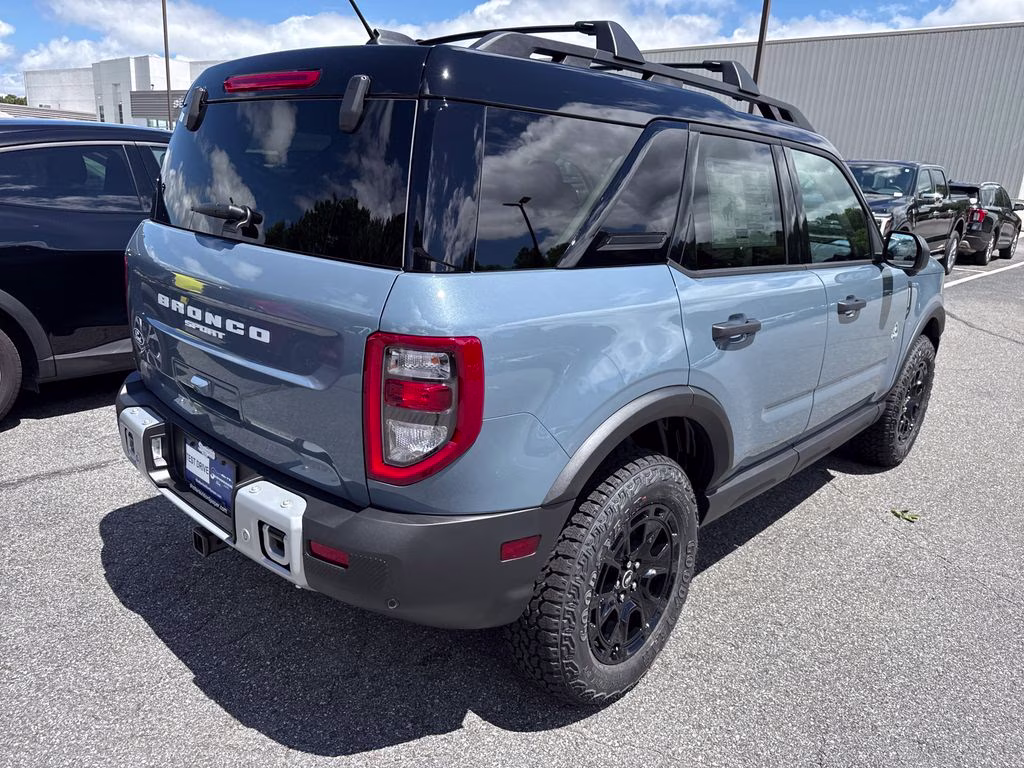 2026 Azure Gray Metallic Ford Bronco Sport Outer Banks 4X4 SUV