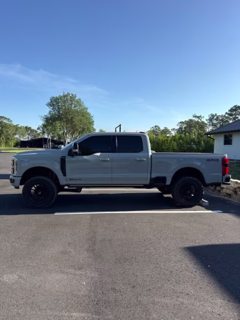 2026 Avalanche Ford Super Duty F-250 SRW Platinum 4X4 Truck