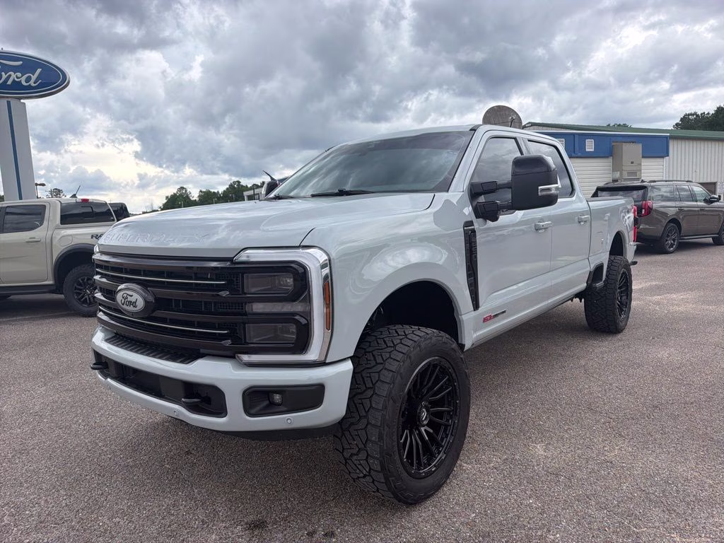 2026 Avalanche Ford Super Duty F-250 SRW Platinum 4X4 Truck