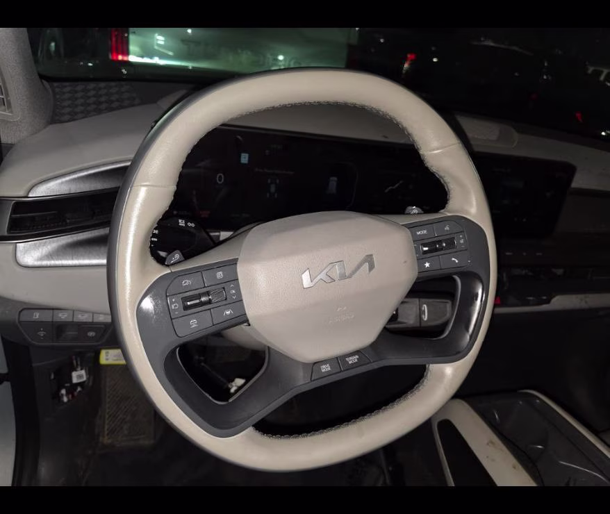 2026 Ivory Silver Kia EV9 Wind AWD SUV