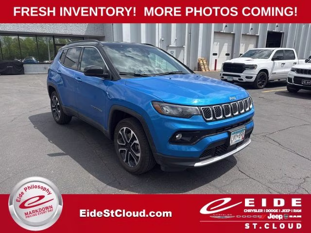 2024 Hydro Blue Pearlcoat Jeep Compass Limited 4X4 SUV