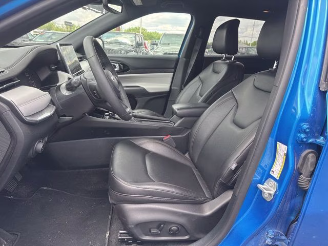 2024 Hydro Blue Pearlcoat Jeep Compass Limited 4X4 SUV