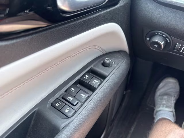 2024 Hydro Blue Pearlcoat Jeep Compass Limited 4X4 SUV
