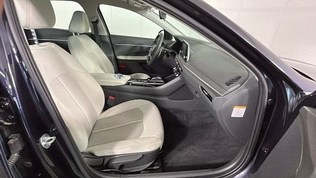 2022 Oxford Blue Hyundai Sonata Hybrid Blue FWD Sedan
