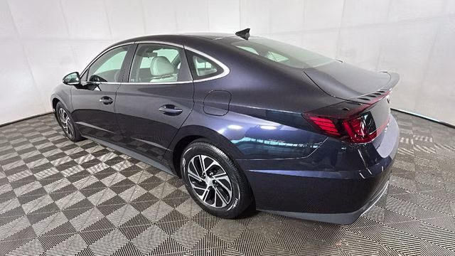 2022 Oxford Blue Hyundai Sonata Hybrid Blue FWD Sedan