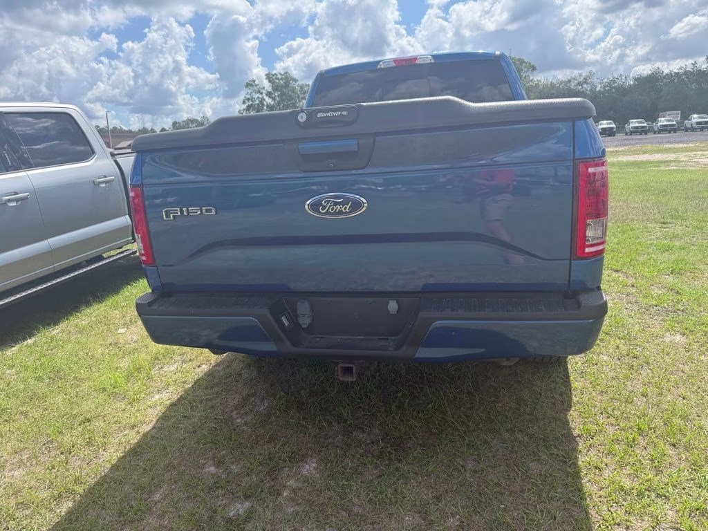 2015 Blue Flame Metallic Ford F-150 XLT RWD Truck