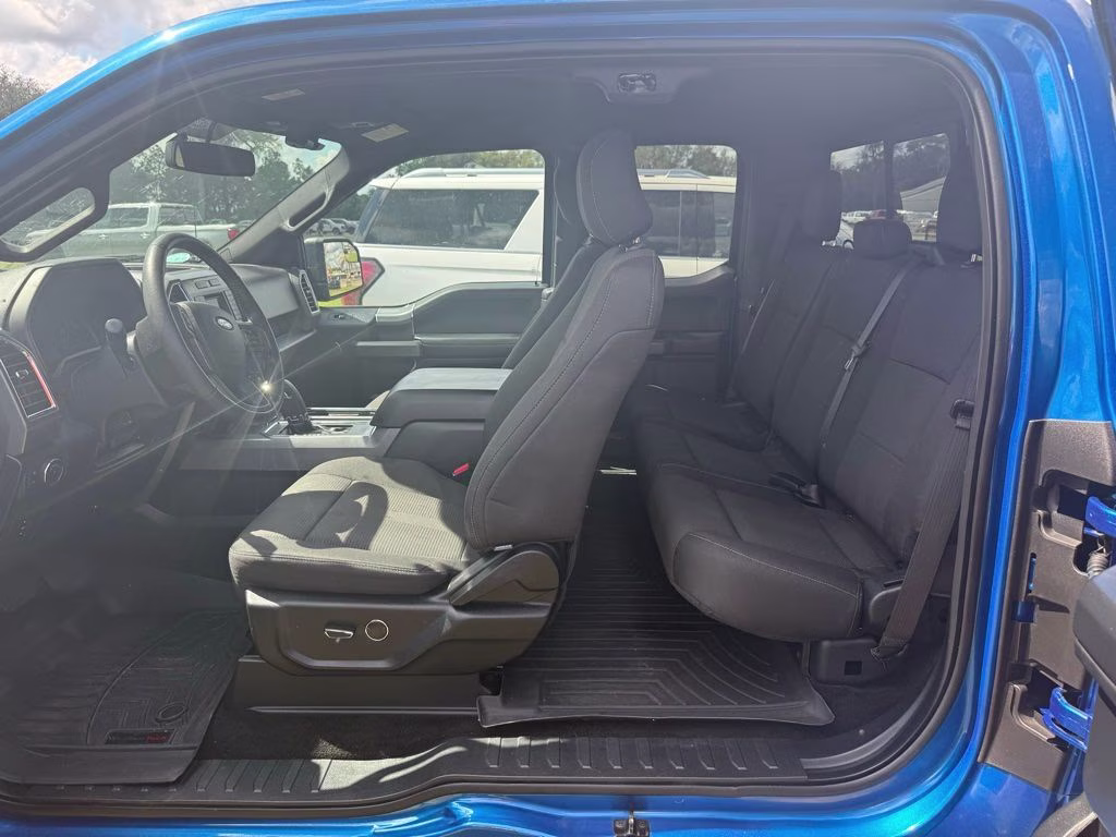 2015 Blue Flame Metallic Ford F-150 XLT RWD Truck