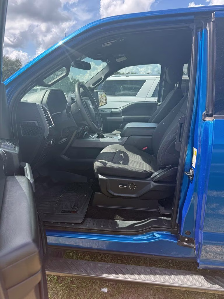 2015 Blue Flame Metallic Ford F-150 XLT RWD Truck