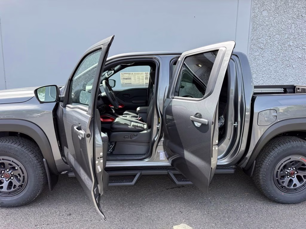 2026 Gun Metallic Nissan Frontier PRO-4X 4X4 Truck