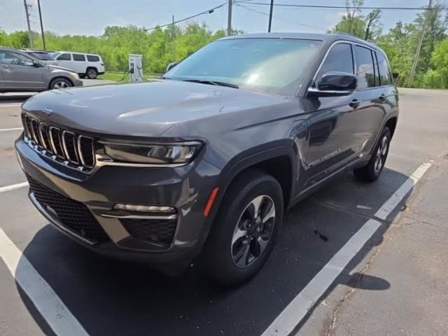 2023 Baltic Gray Metallic Clearcoat Jeep Grand Cherokee 4xe 4X4 SUV