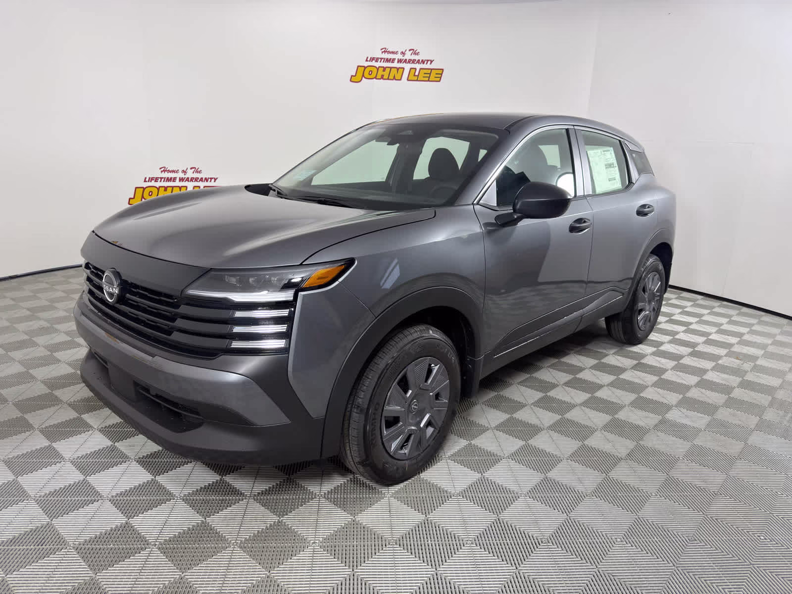 2026 Nissan Kicks 2.0 S's photo