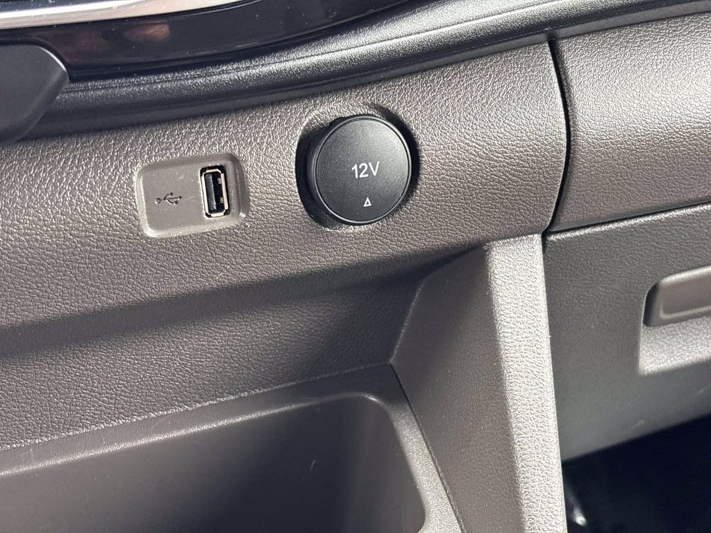 2024 Oxford White Ford Transit-350 XLT RWD Crossover