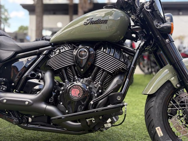 2025 Indian SUPER CHIEF DARKHORSE