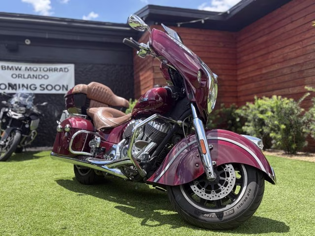 2019 BURGUNDY Indian ROADMASTER