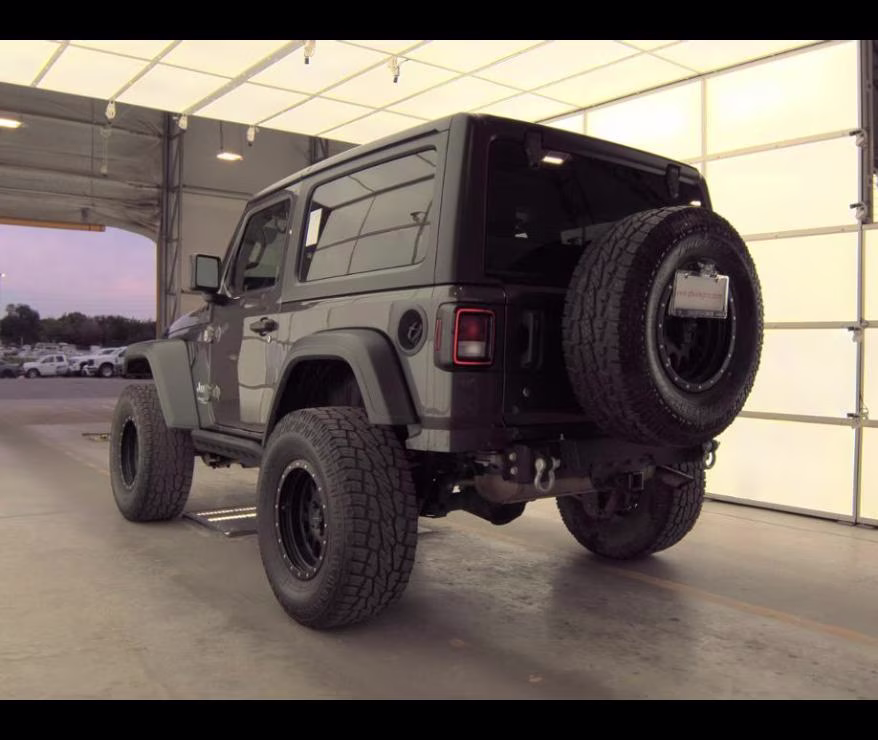 2018 Granite Crystal Metallic Clearcoat Jeep Wrangler Sport 4X4 SUV