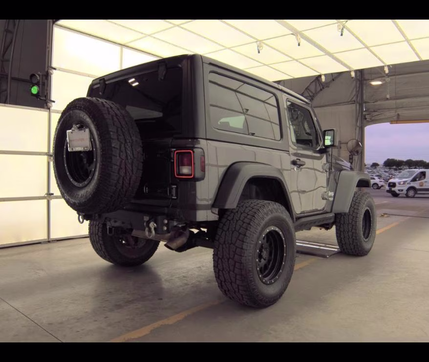 2018 Granite Crystal Metallic Clearcoat Jeep Wrangler Sport 4X4 SUV