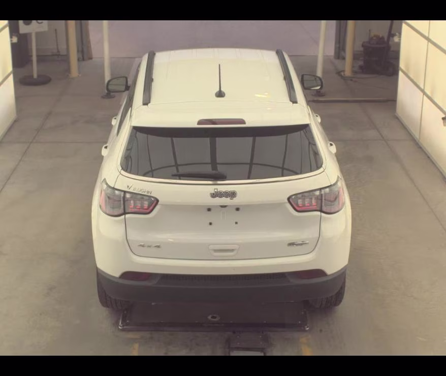 2023 Bright White Clearcoat Jeep Compass Latitude 4X4 SUV