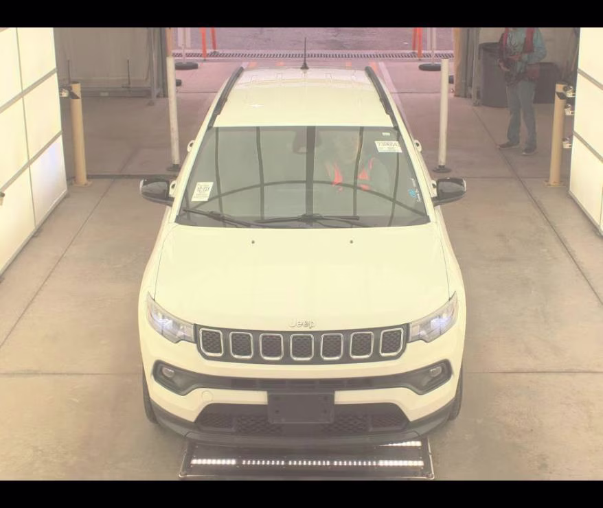 2023 Bright White Clearcoat Jeep Compass Latitude 4X4 SUV