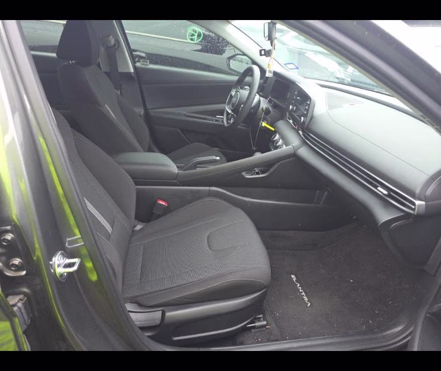 2025 Amazon Gray Hyundai Elantra SE FWD Sedan
