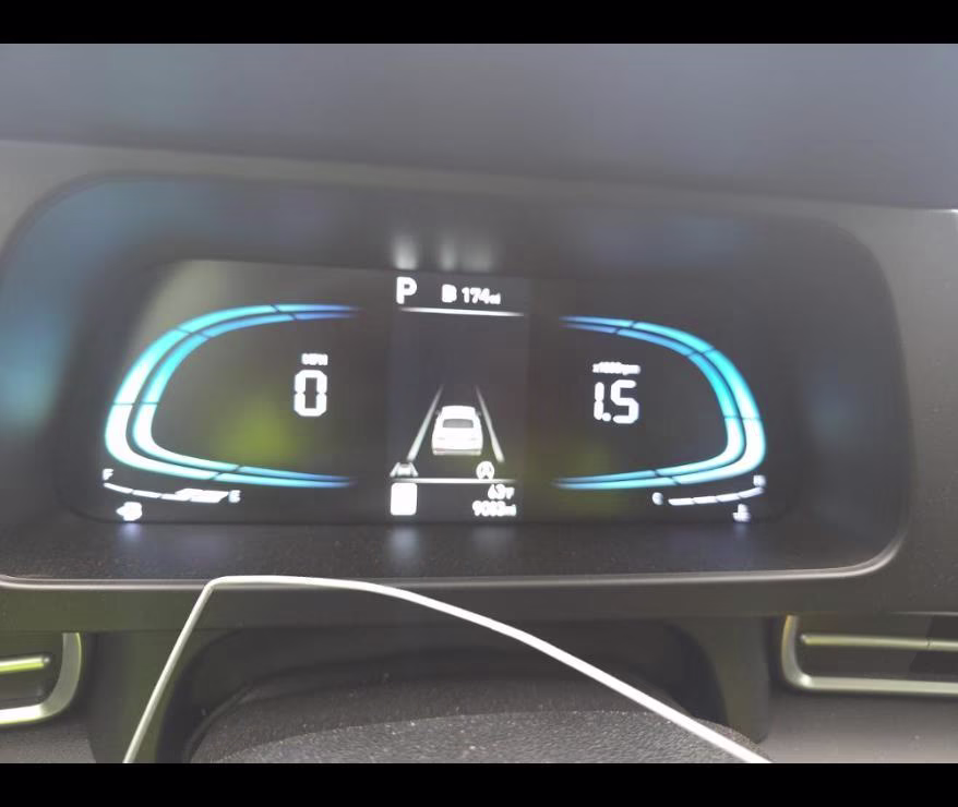 2025 Amazon Gray Hyundai Elantra SE FWD Sedan