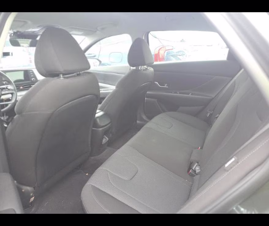 2025 Amazon Gray Hyundai Elantra SE FWD Sedan
