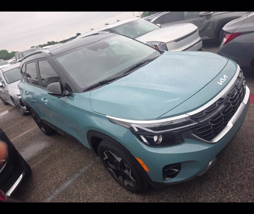 2026 Pluton Blue/Black Roof Kia Seltos S FWD SUV