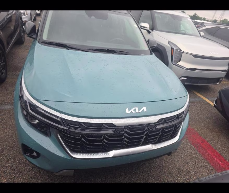 2026 Pluton Blue/Black Roof Kia Seltos S FWD SUV