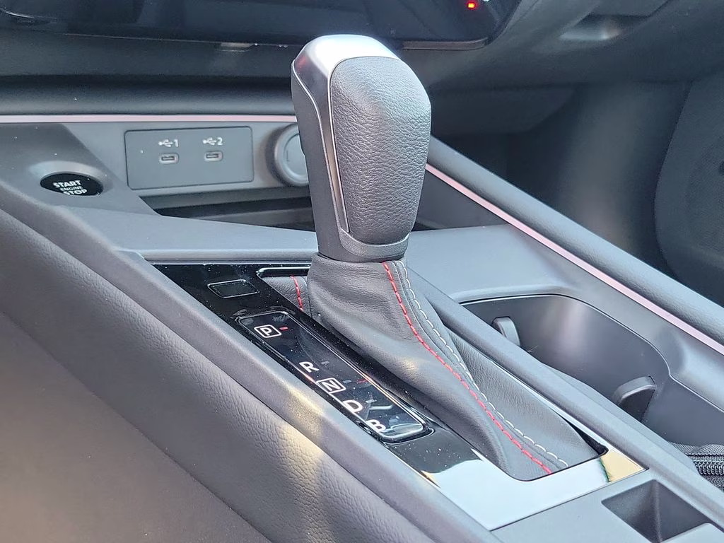 2026 Bluestone Pearl/Super Blk Nissan Sentra SR FWD Sedan