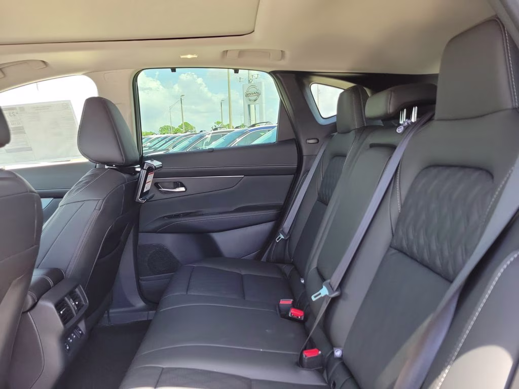 2026 Gun Metallic Nissan Murano Platinum AWD SUV