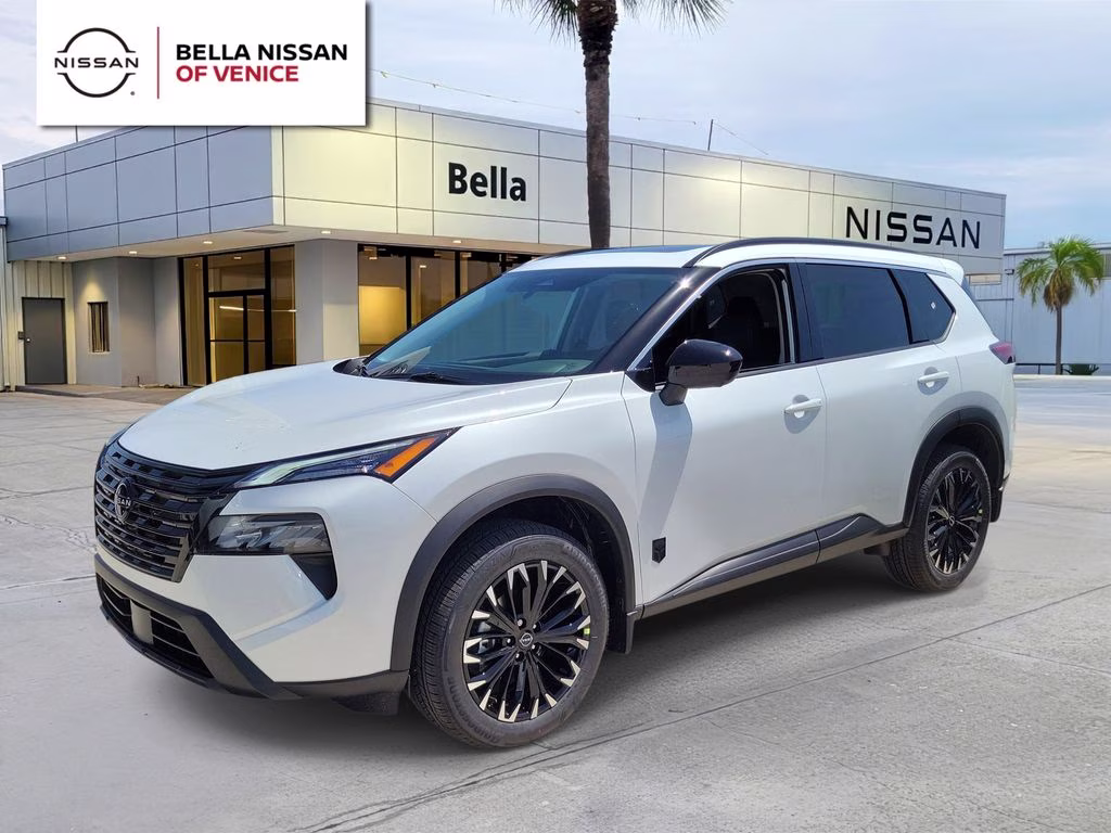 2026 Everest White Pearl Tricoat Nissan Rogue Dark Armor FWD SUV