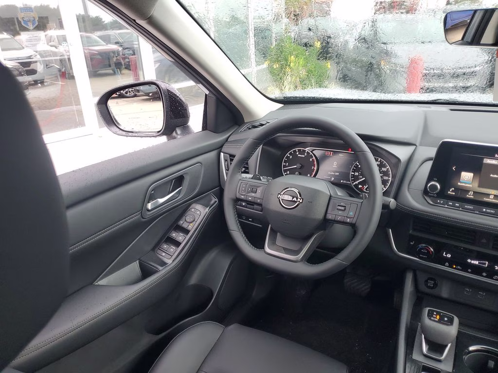 2026 Boulder Gray Pearl Nissan Rogue Dark Armor FWD SUV