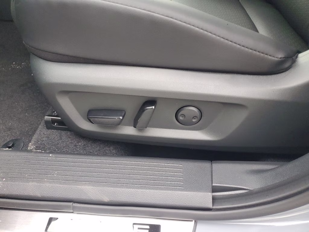 2026 Boulder Gray Pearl Nissan Rogue Dark Armor FWD SUV
