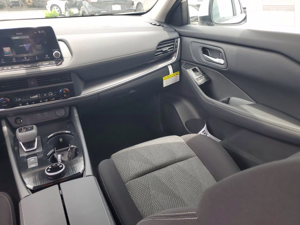 2026 Everest White Pearl Tricoat Nissan Rogue SV AWD SUV
