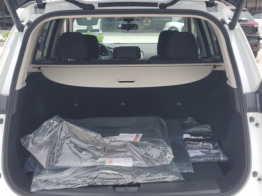 2026 Everest White Pearl Tricoat Nissan Rogue SV AWD SUV