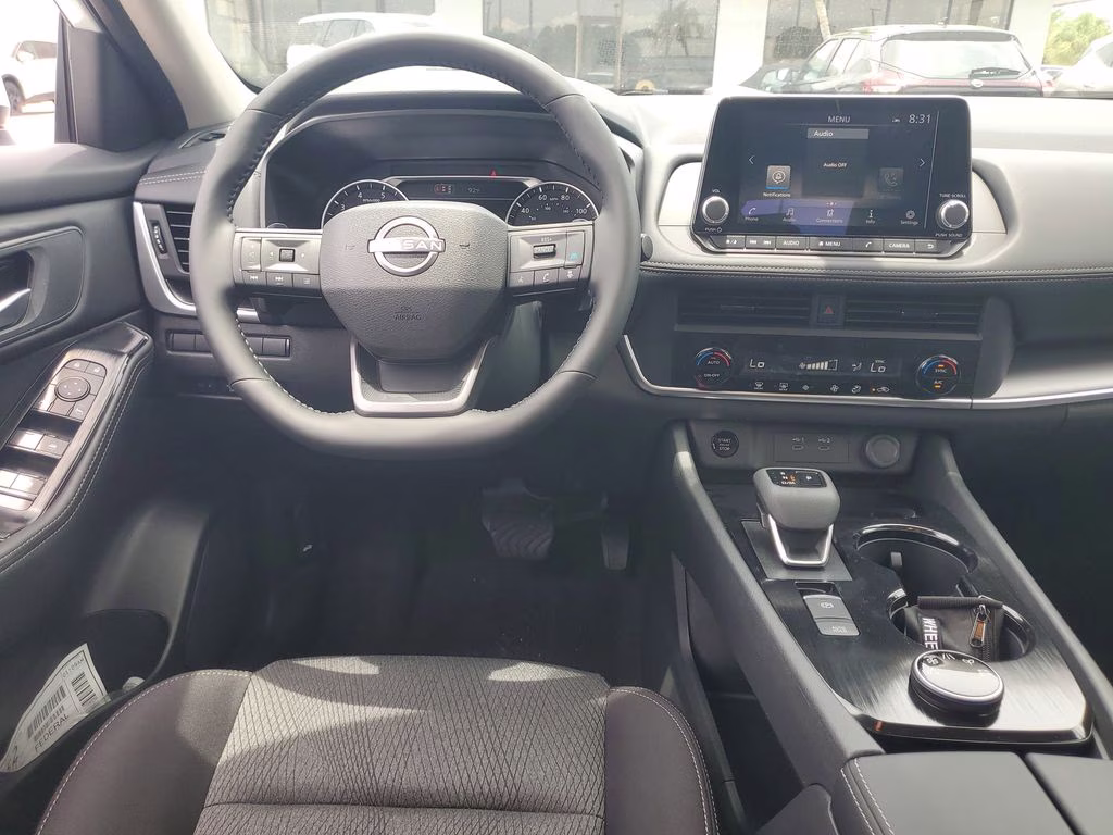 2026 Everest White Pearl Tricoat Nissan Rogue SV AWD SUV