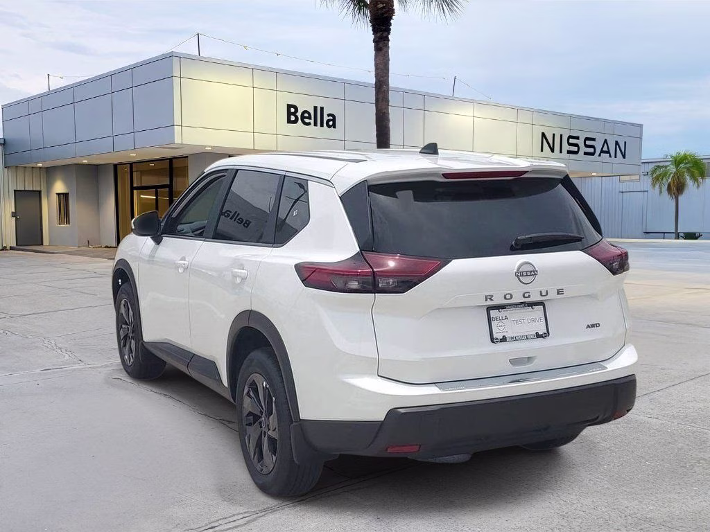 2026 Everest White Pearl Tricoat Nissan Rogue SV AWD SUV
