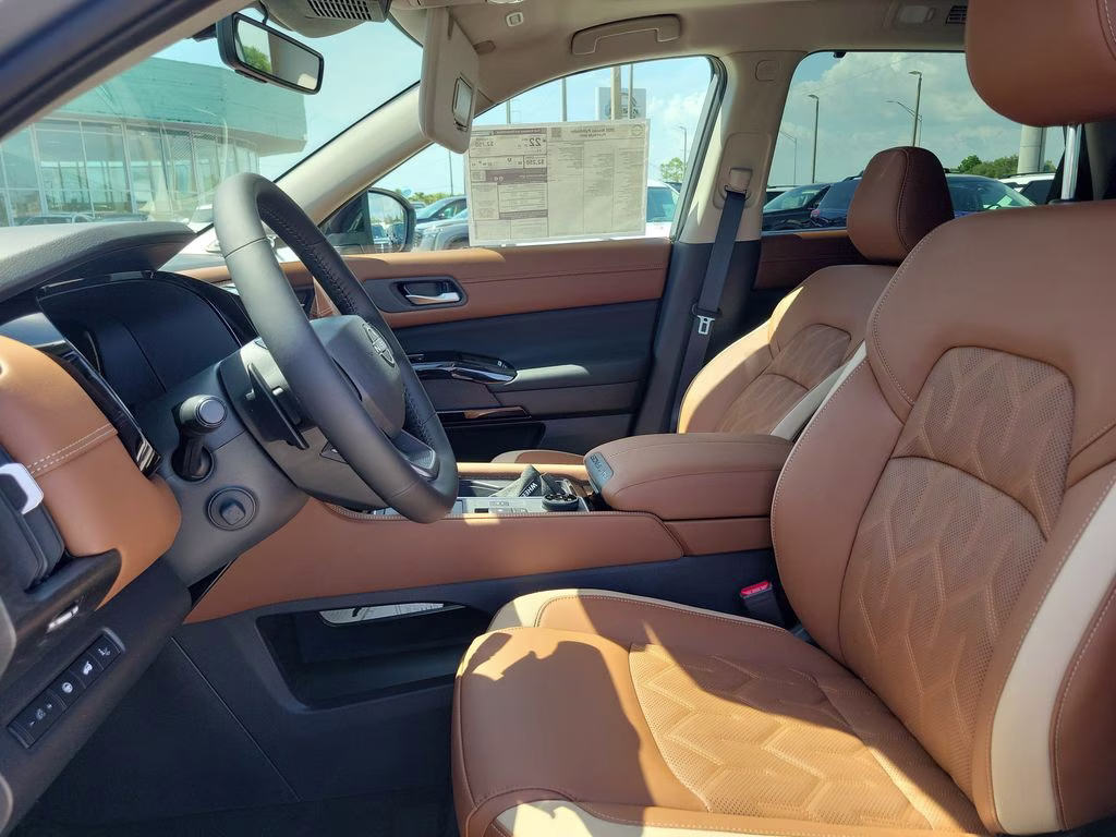 2026 Boulder Gray Pearl Nissan Pathfinder Platinum 4X4 SUV