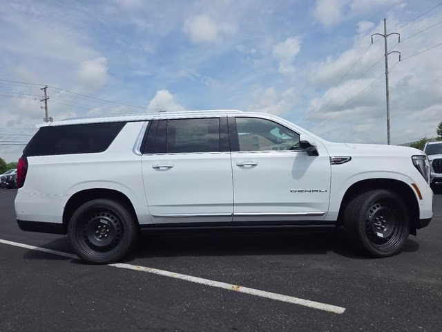 2026 Summit White GMC Yukon XL Denali 4X4 SUV